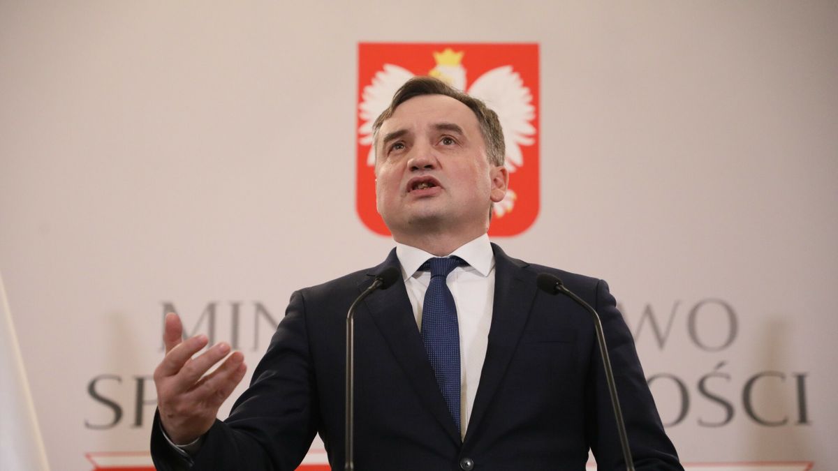 Zbigniew Ziobro kieruje do TK wniosek ws. mechanizmu pieniądze za praworządność 