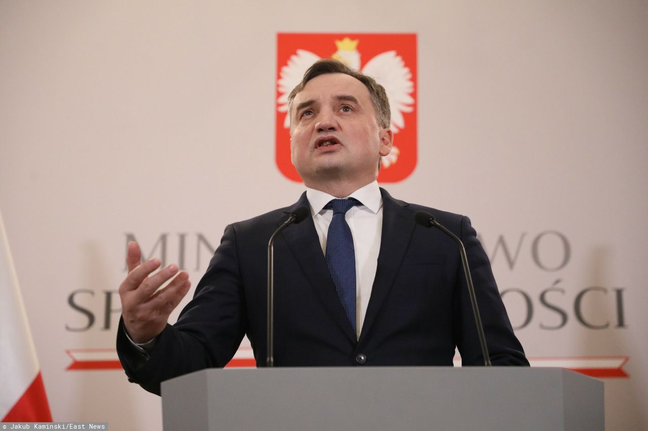 Ziobro uderza w Unię. TK ma zająć się mechanizmem "pieniądze za praworządność"