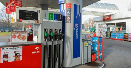 Rośnie sprzedaż zbiorników. Firmy boją się, że paliwa zabraknie