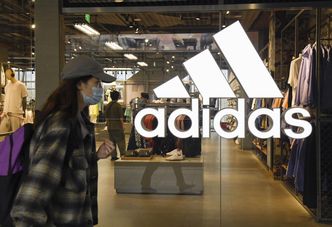 Zachód traci na chińskim bojkocie. Sprzedaż Adidasa spadła o ponad połowę