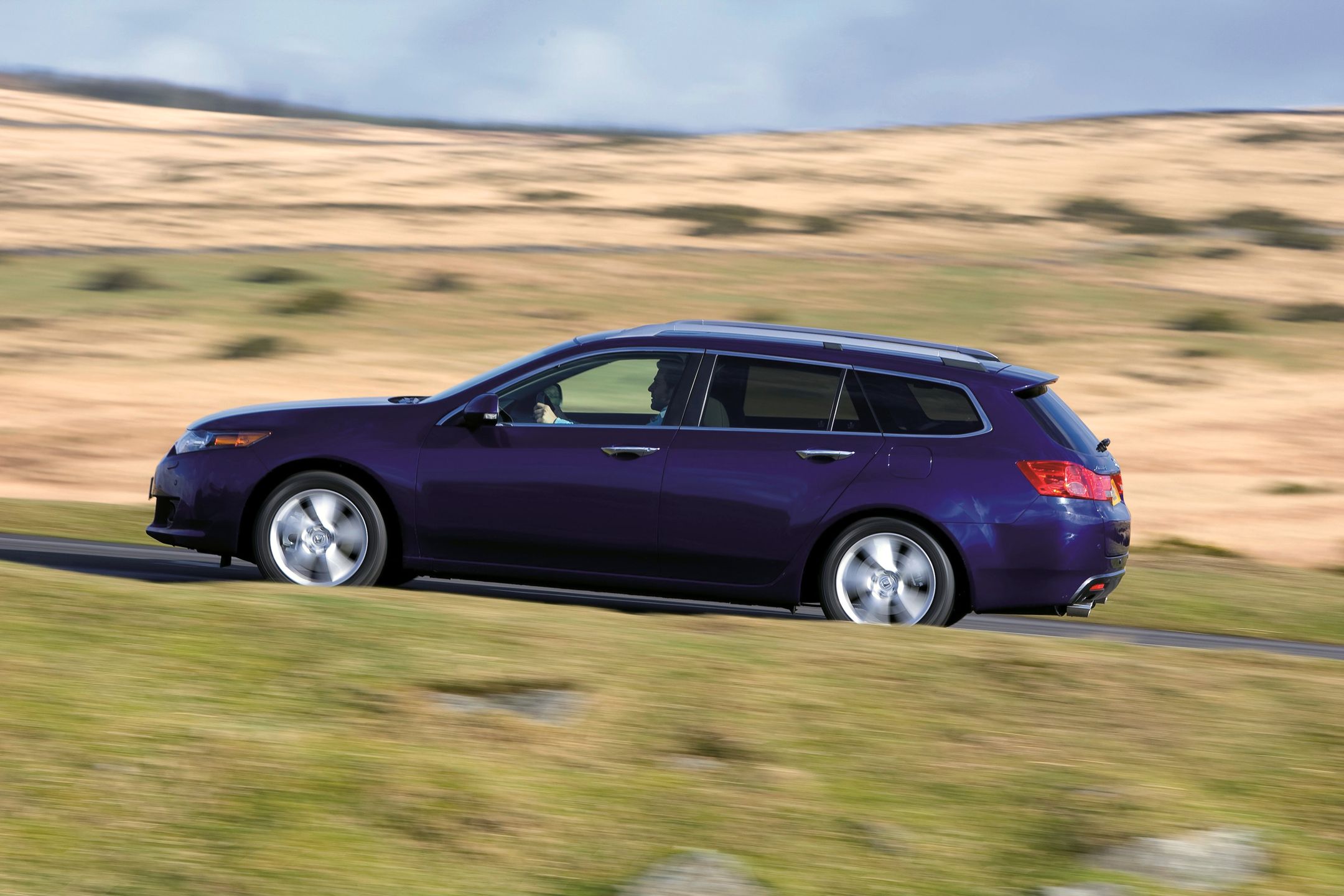 Honda Accord VIII to już nie takie młode auto, a często kryje du