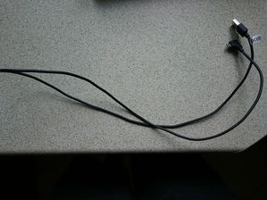 kabel USB jest standardowej długości