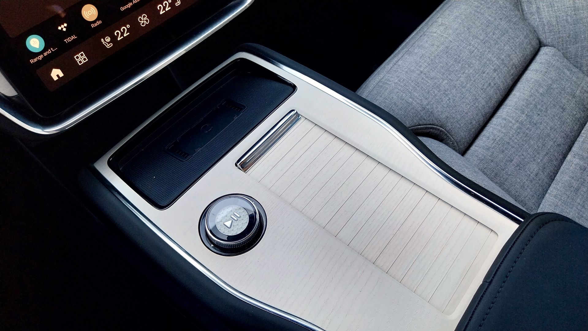 Volvo EX90
