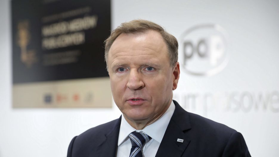 Karmienie kota i zakupy dla żony. "Gazeta Wyborcza" ujawnia kulisy pracy dla Kurskiego