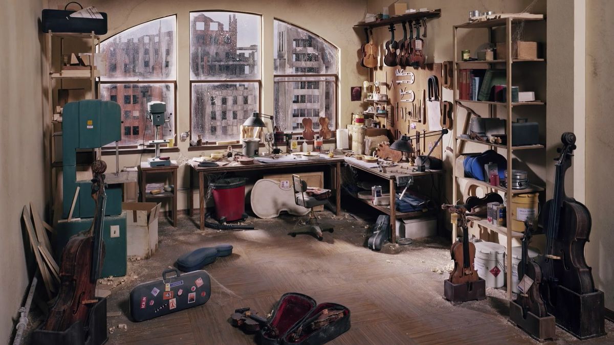 Dwie artystki tworzą miniaturowe postapokaliptyczne światy 1