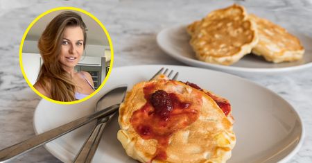 Córki Lewandowskiej je uwielbiają. Przepis na szybkie placuszki