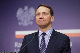 Minister Sikorski zrobił furorę. "Wyprowadził cios w Rosję"