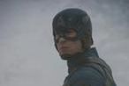 ''Avengers 3D'': Scarlett Johansson i Chris Evans mają groźne miny