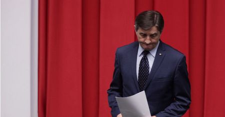 Sondaż: Kuchciński nie powinien być marszałkiem