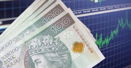Nerwowo na rynkach. Oto jak reaguje złoty