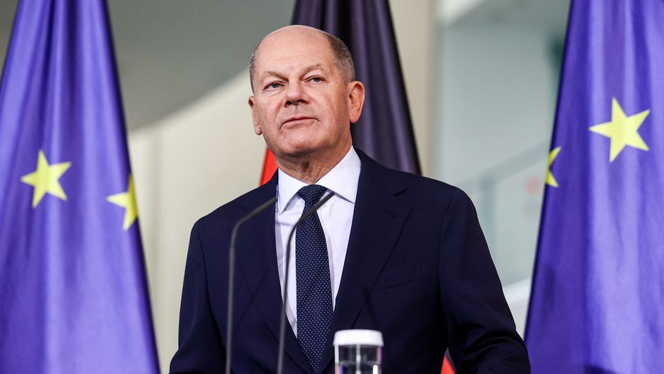 epaselect epa11704954 German Chancellor Olaf Scholz gives a statement about the results of the 2024 US Presidential Election at the Chancellery, in Berlin, Germany, 06 November 2024. The Republican candidate for president Donald J. Trump, has been elected as the 47th President of the United States after obtaining over 270 of the Electoral College votes, succeeding against Democratic candidate and current Vice President Kamala Harris. EPA/FILIP SINGER Dostawca: PAP/EPA.