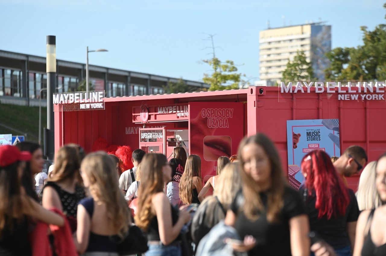 Warszawa: Trwa festiwal muzyki i makijażu. Mnóstwo atrakcji przy Stadionie Narodowym