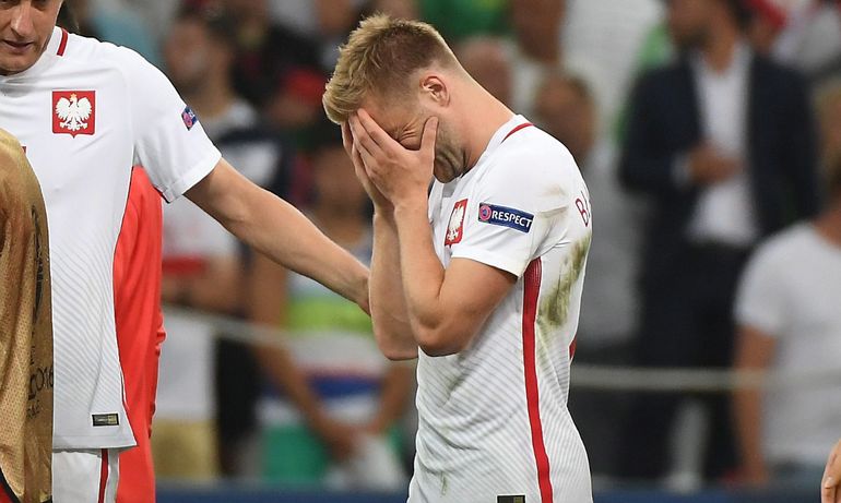 Jakub Błaszczykowski po zmarnowanym rzucie karnym z Portugalią na Euro 2016