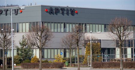 Gigant technologiczny zwalnia w Polsce. Pracę straci prawie 400 osób