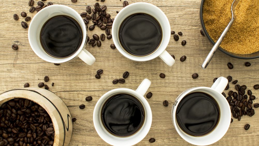 Kawa instant przygotowana z wodą