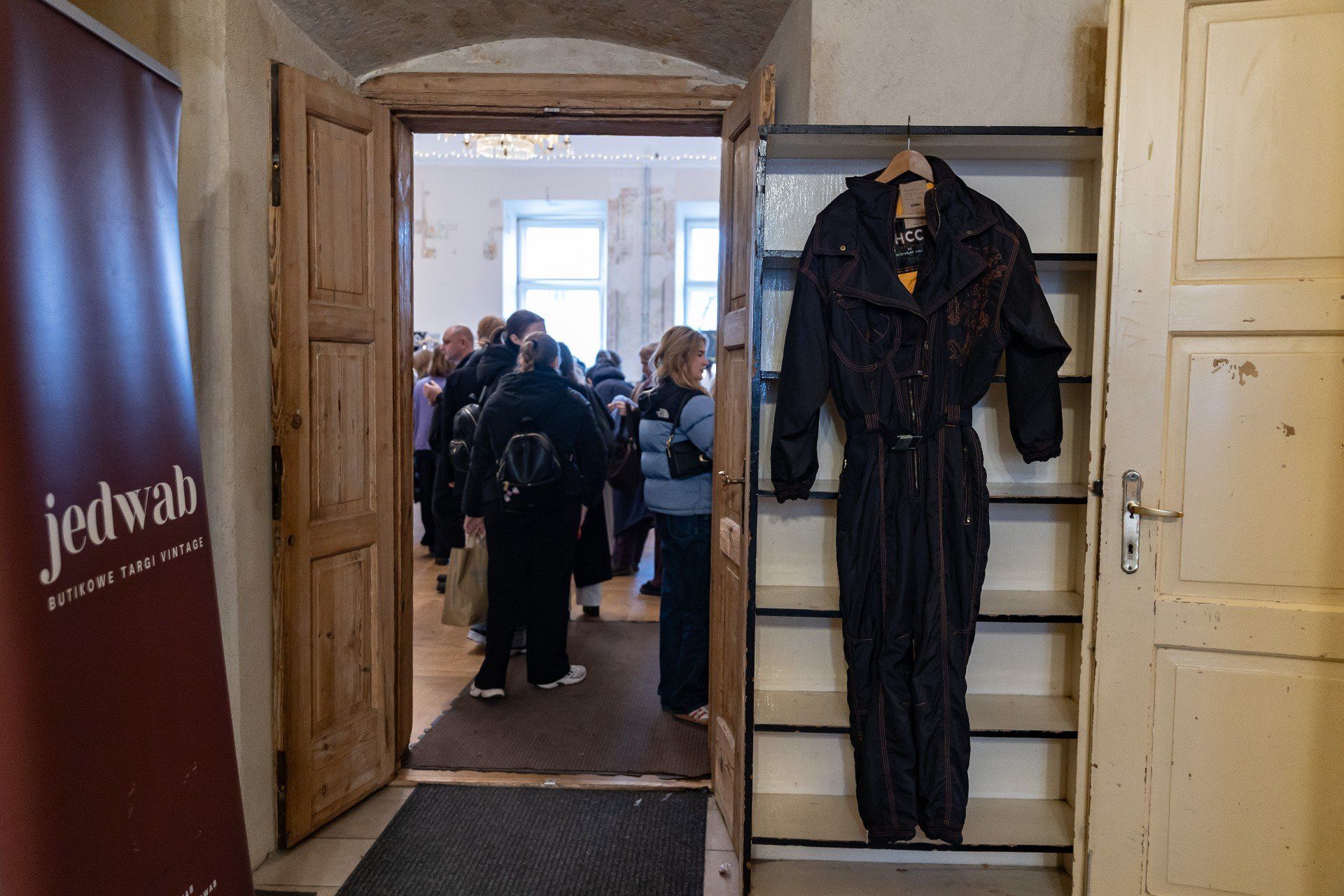 Targi Jedwab w Krakowie. Można tam znaleźć unikatowe ubrania.