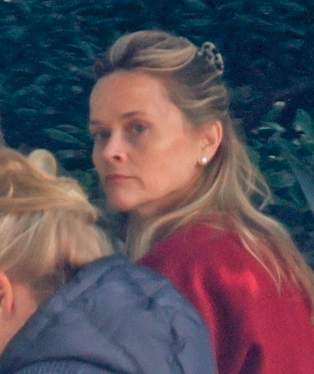 Reese Witherspoon na spacerze z mamą
