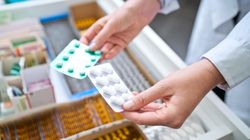 Tych leków możesz nie dostać w aptece. GIF wskazuje dwa produkty 