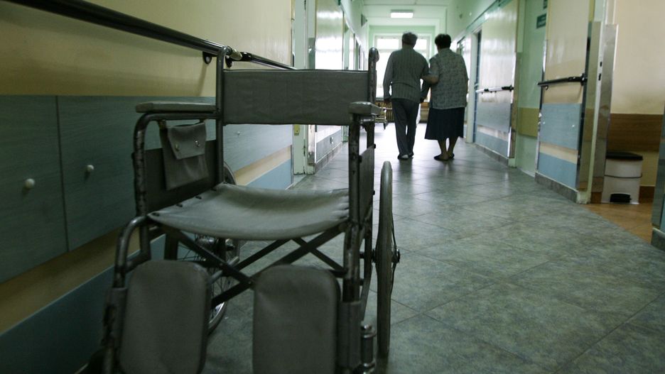 Koronawirus w Polsce. Wierzyciele ograniczają a nawet wstrzymują egzekucje wobec szpitali. Po apelu komorników