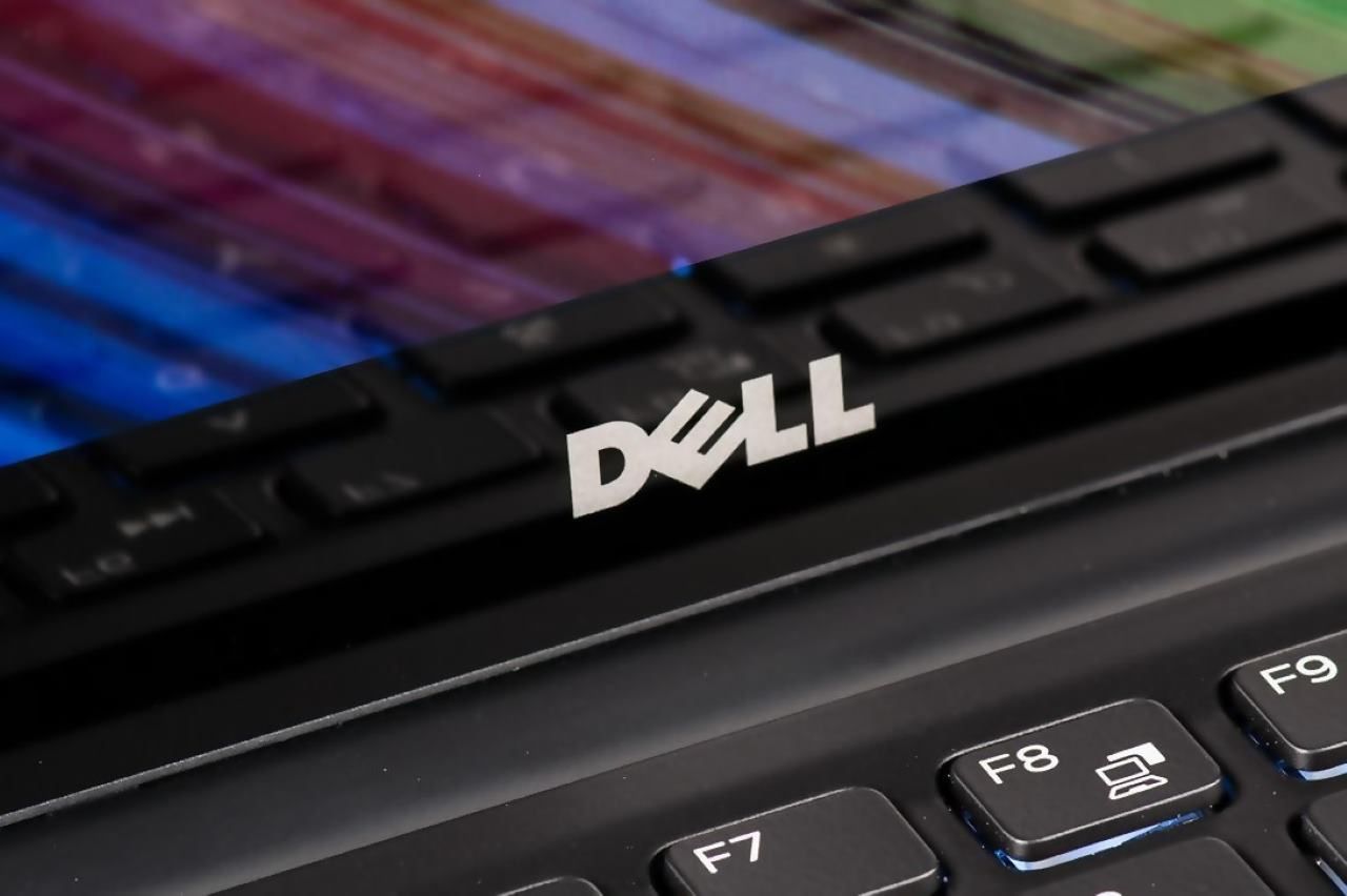 Dell wyjaśnia, jak usunąć z jego komputerów groźną lukę, którą sam do nich wprowadził