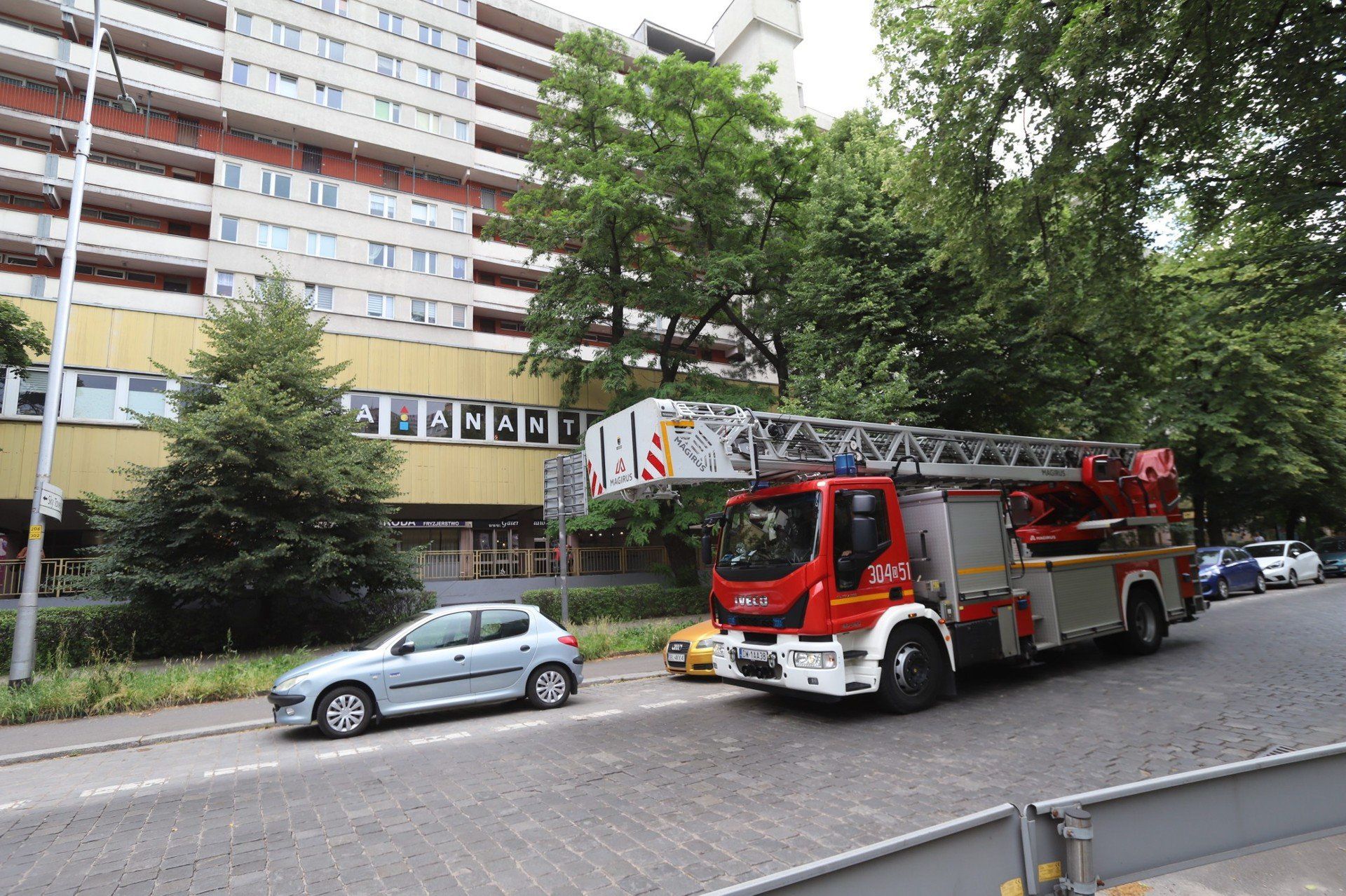 Interwencja strażaków w galeriowcu