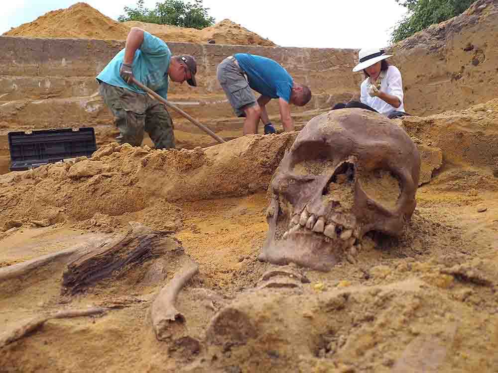 Zielona Góra: Archeologiczne odkrycia na cmentarzu Świętej Trójcy