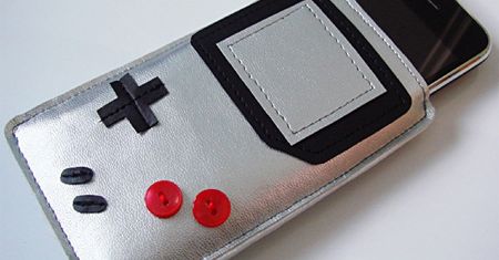 Prosty sposób na zamianę iPhone’a w Game Boy’a!