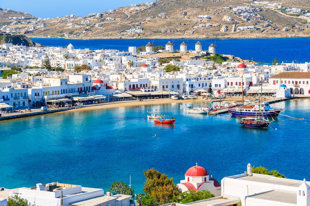 Grecka wyspa przegina z cenami. 68 euro za kieliszek prosecco