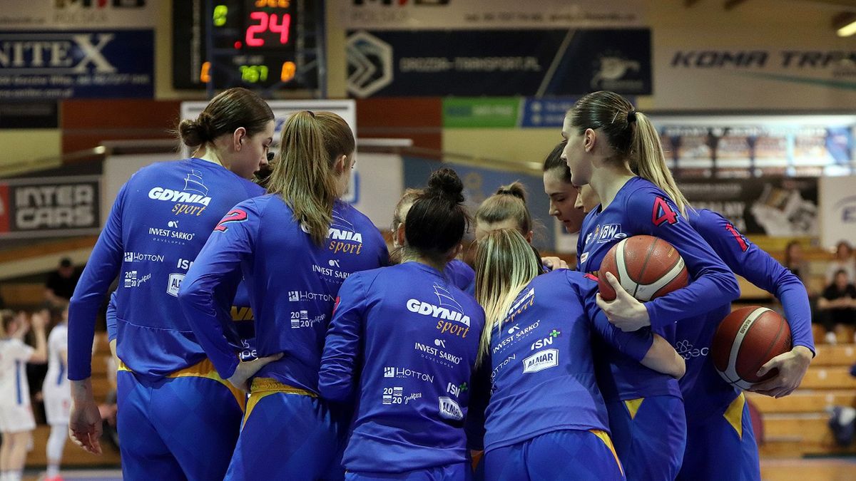 WP SportoweFakty / Dawid Lis / Na zdjęciu: koszykarki VBW Arka Gdynia