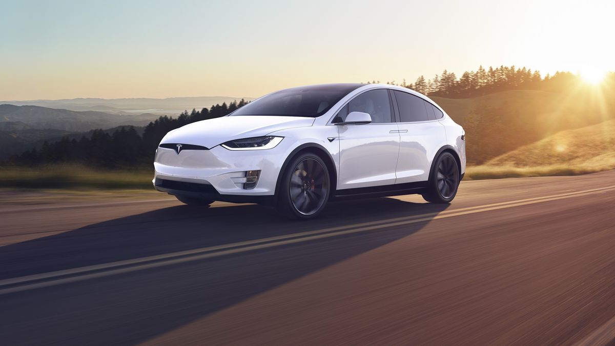 Model X norweskiego taksówkarza zdecydowanie nie spełniał jego oczekiwań.