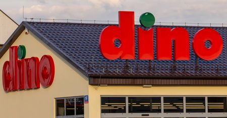 Dino zwiększa zysk i przychody, ale wolniej niż szacowali analitycy