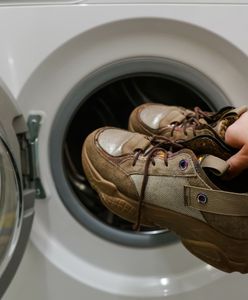 Pierzesz buty w pralce? Unikaj tych błędów