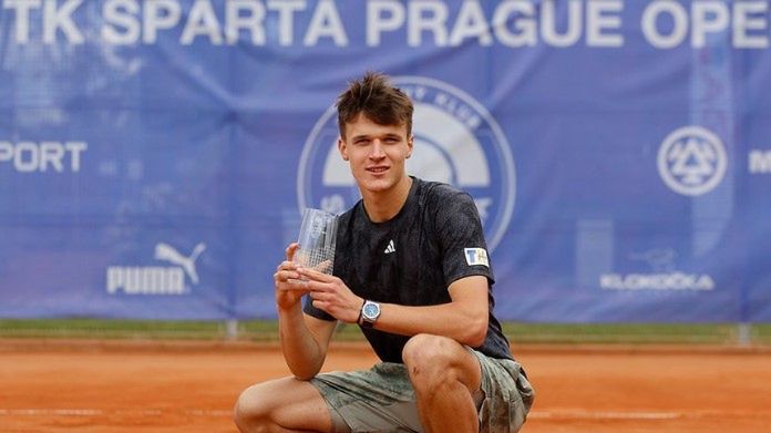 Zdjęcie okładkowe artykułu: Instagram / ATP Challenger Tour / Na zdjęciu: Jakub Mensik