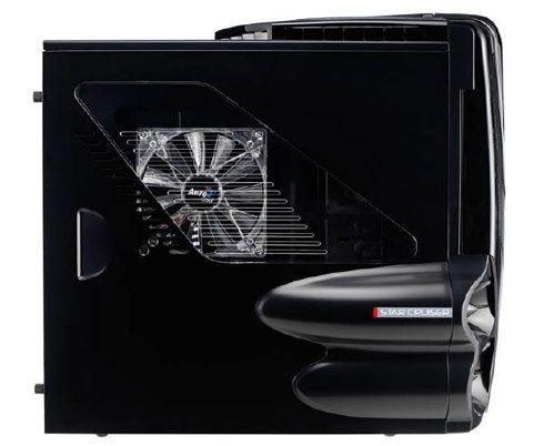 Aerocool Syclone z boku