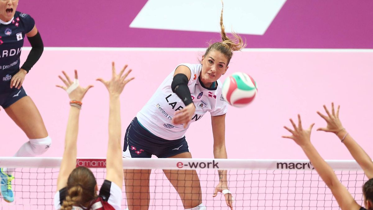 Materiały prasowe / legavolleyfemminile.it / Na zdjęciu: atakuje Berenika Tomsia