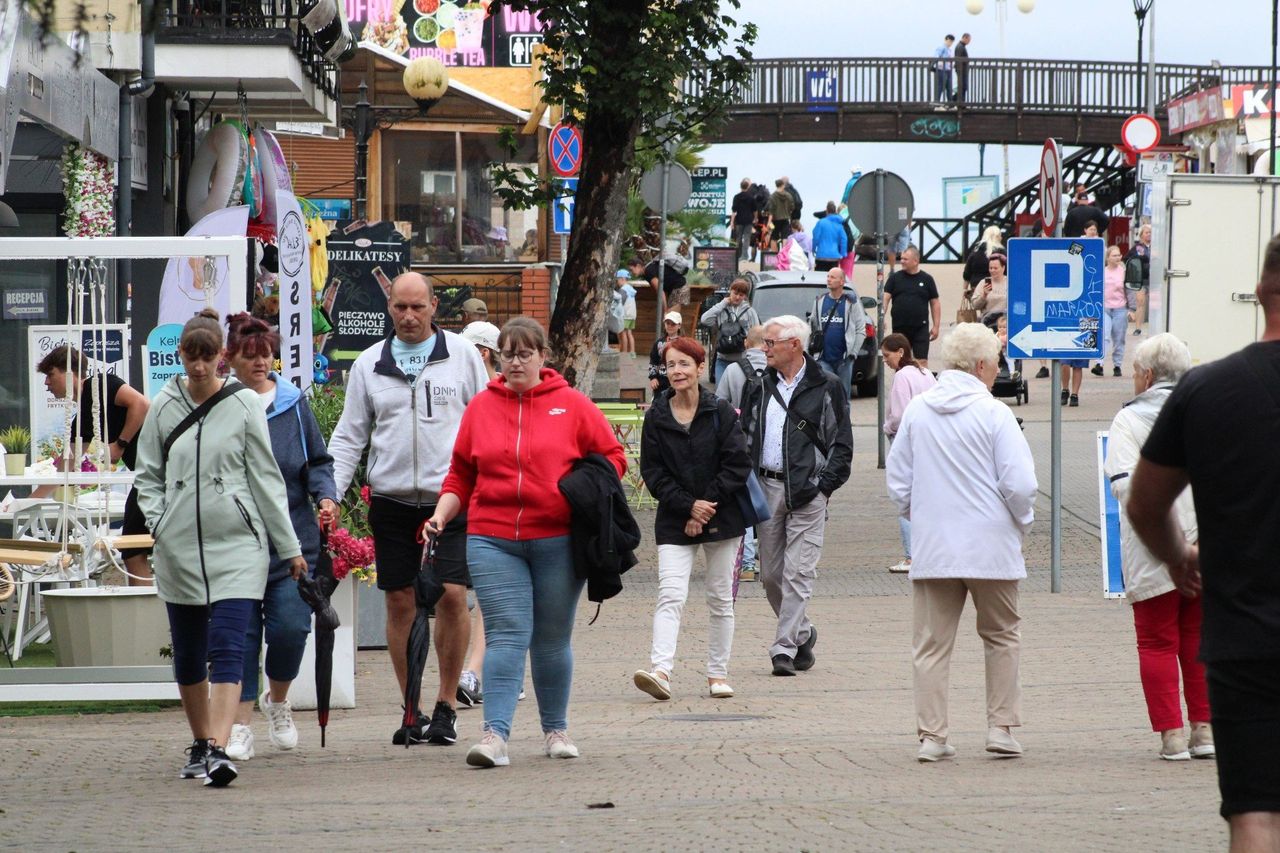 Mielno: Wakacje nad Bałtykiem w deszczowej aurze