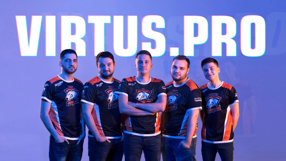 Facebook / Virtus.pro / Na zdjęciu: skład zespołu Virtus.pro w Dota