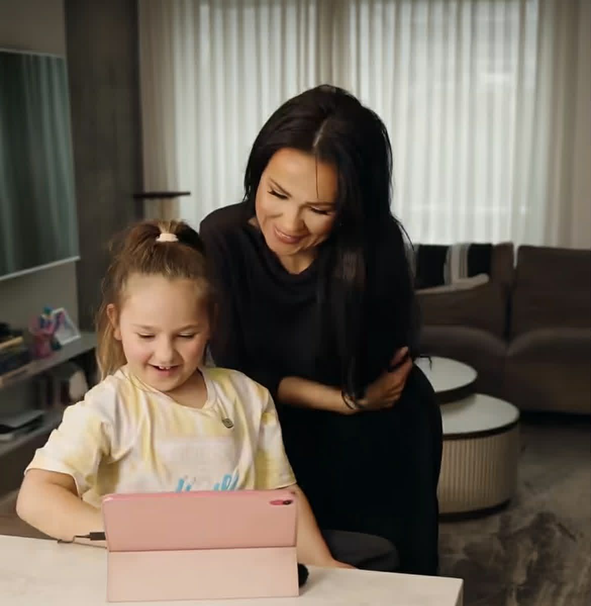 Sylwia Bomba z córką