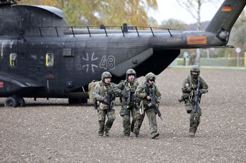 Młodzi Niemcy idą w kamasze. Jest przełomowa decyzja