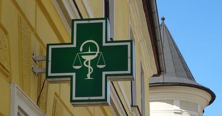 Śląskie. Do apteki nie tylko po leki. Można się zaszczepić przeciw Covid-19
