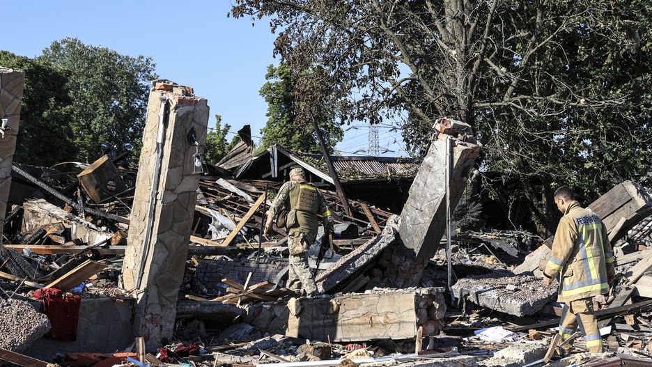 Trwa straszna wojna na wyniszczenie. Ukraina nigdy się nie podda, a Putin nie przyzna się do porażki. "To będzie walka do ostatniego żołnierza" - ocenia "Guardian" 