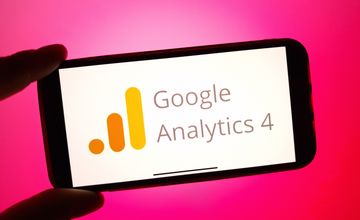 Google Analytics pokaże, jak duży ruch pochodzi z platform AI
