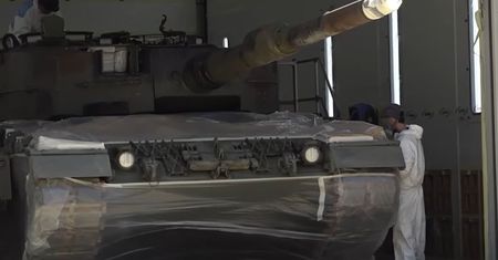 Zawstydzają mocarstwa. To oni dostarczają Ukrainie najwięcej Leopardów 2A4