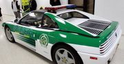 Ferrari 348 handlarza narkotyków policyjnym radiowozem