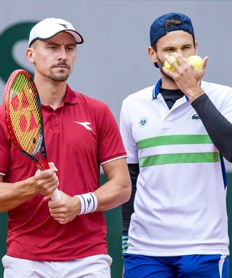 Prawie dwie godziny na korcie. Super tie-break rozstrzygnął mecz Polaka