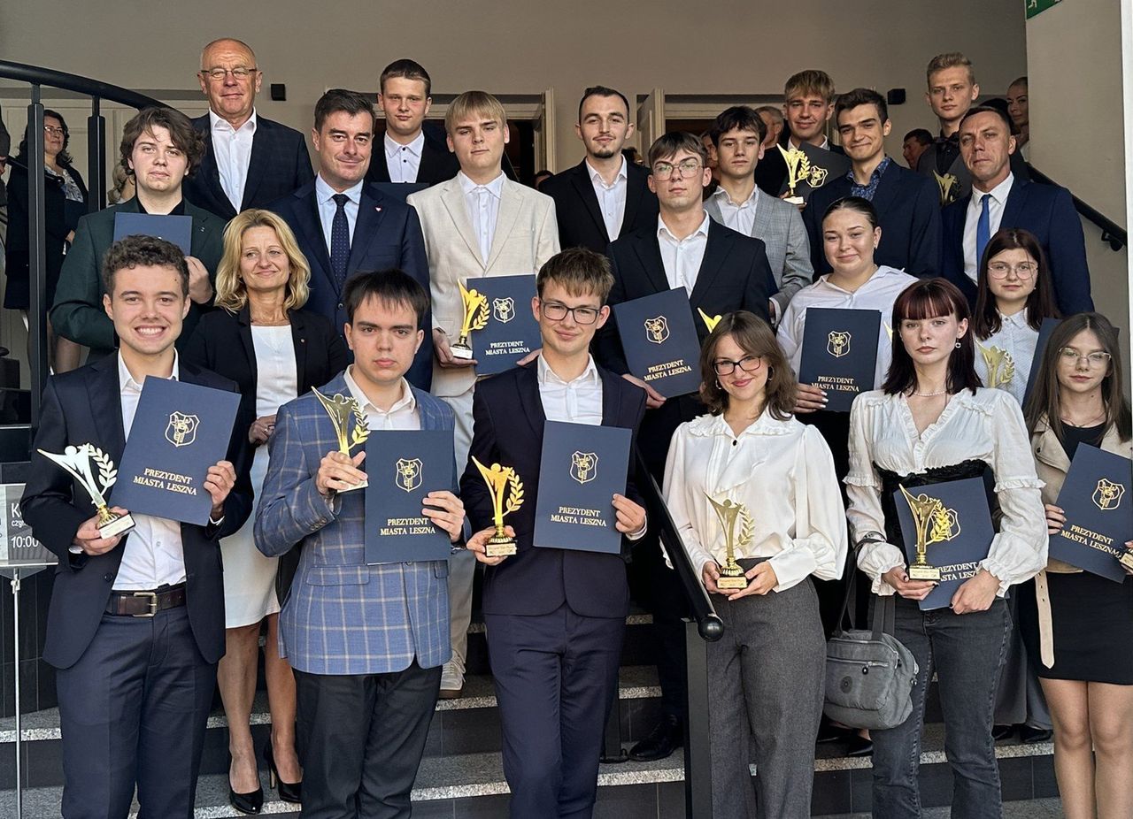 Leszno: W MDK wręczono Laury Oświaty