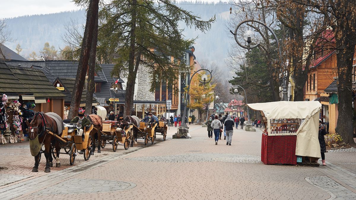 Zakopane. Turystyczne miejscowości ucierpiały przez pandemie.
