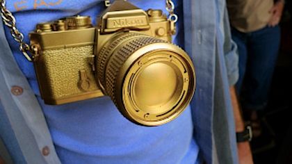 Jedyny w swoim rodzaju złoty Nikon FE 1