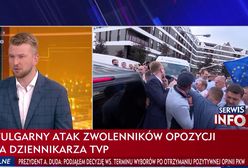 Incydent na wiecu Tuska. Pracownik TVP twierdzi, że został opluty