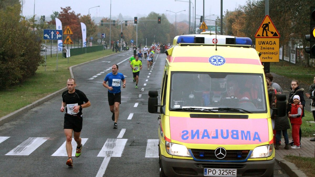biegacze podczas maratonu w Poznaniu